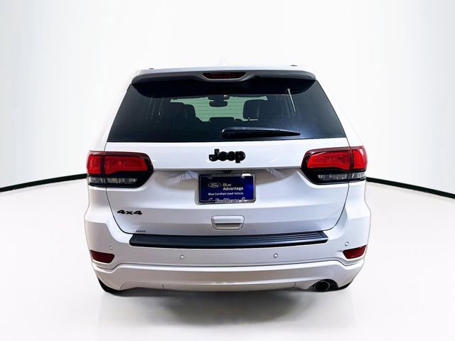 Used 2019 Jeep Grand Cherokee Altitude image 4