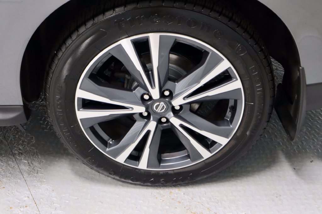Used 2020 Nissan Pathfinder Platinum AWD/4WD image 20