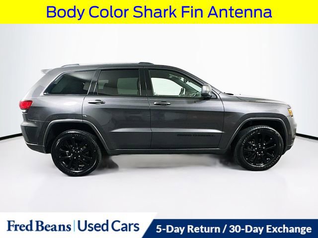 Used 2018 Jeep Grand Cherokee Altitude AWD/4WD image 10