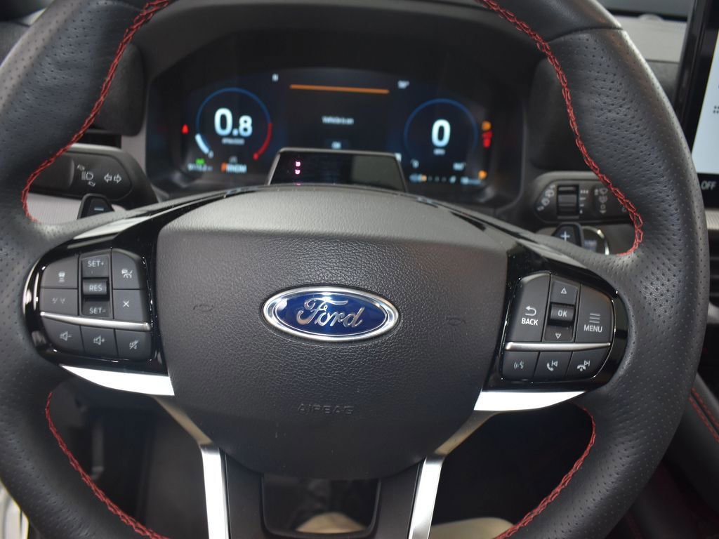 Certified 2025 Ford Explorer ST image 23