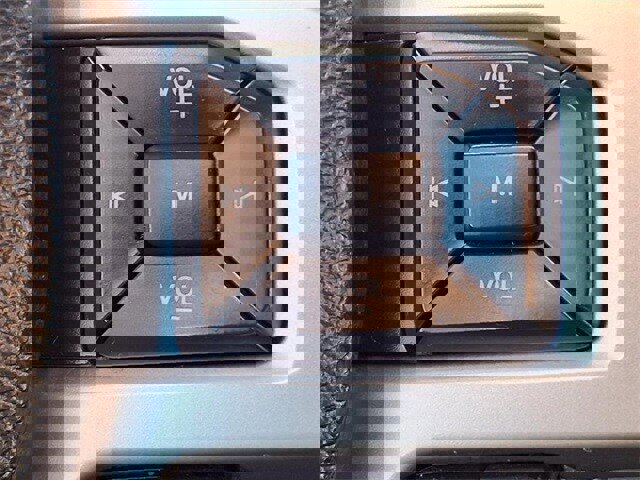 Certified 2018 Ford F150 Lariat w/ Equipment Group 502A Luxury image 24