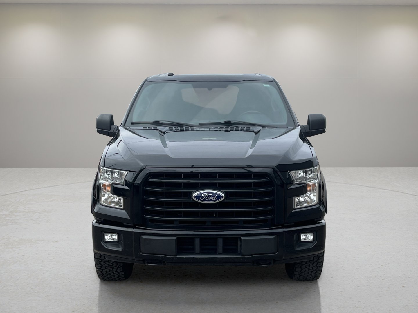 Certified 2017 Ford F150 XLT w/ Equipment Group 302A Luxury image 8