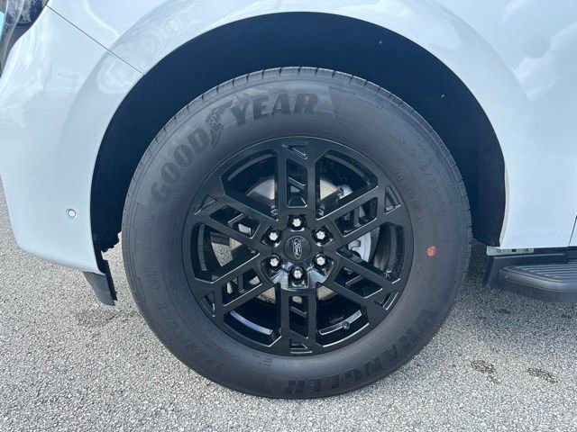 Certified 2025 Ford Expedition Active image 42