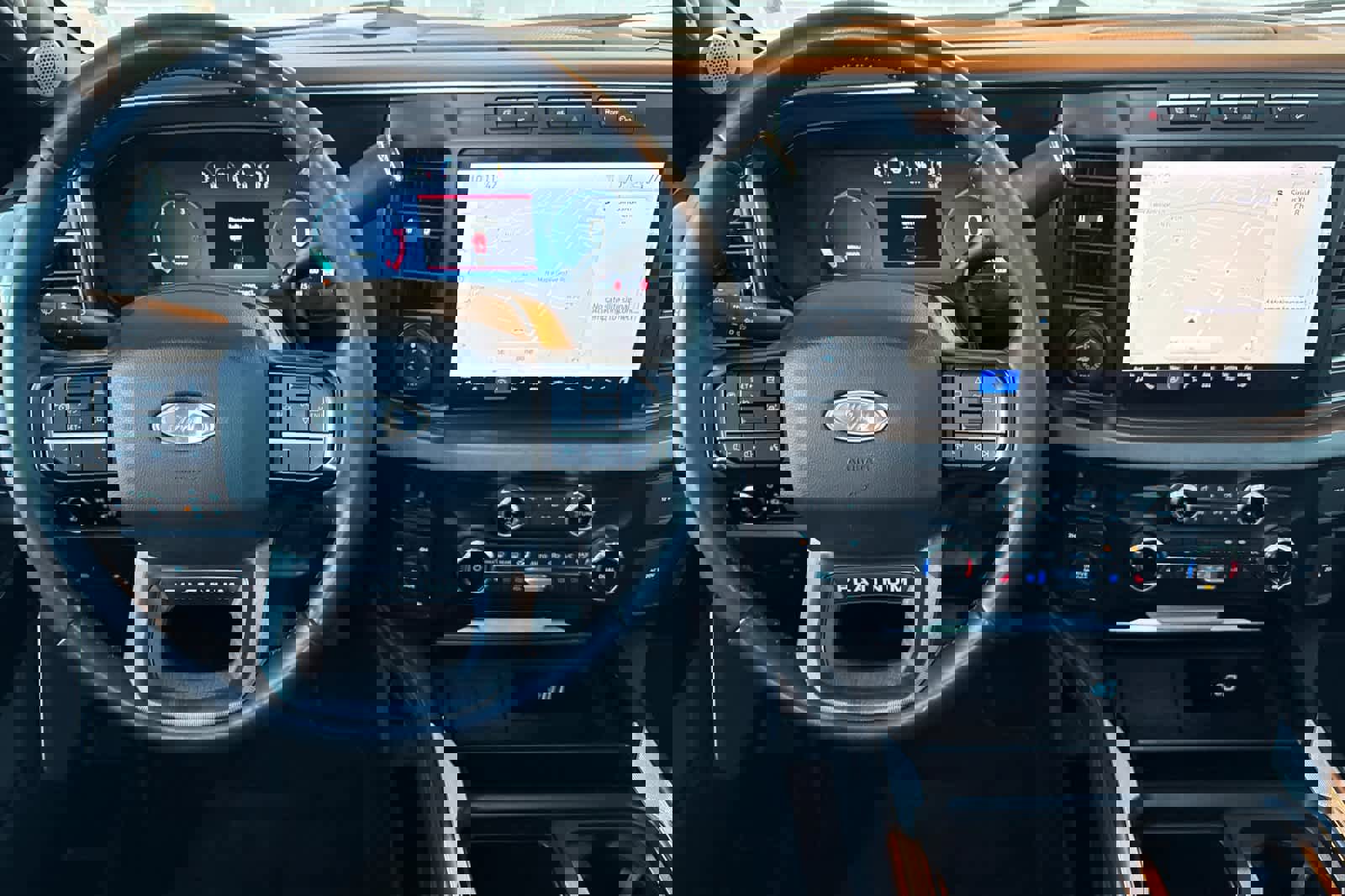 Certified 2023 Ford F450 Platinum w/ FX4 Off-Road Package image 14