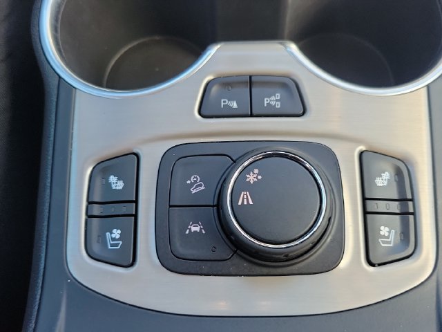 Used 2020 GMC Terrain Denali w/ Denali Premium Package FWD image 23