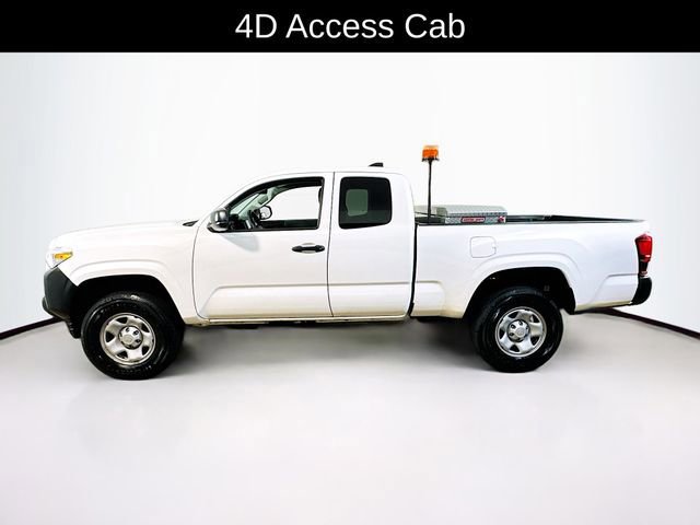 Used 2022 Toyota Tacoma SR AWD/4WD image 2