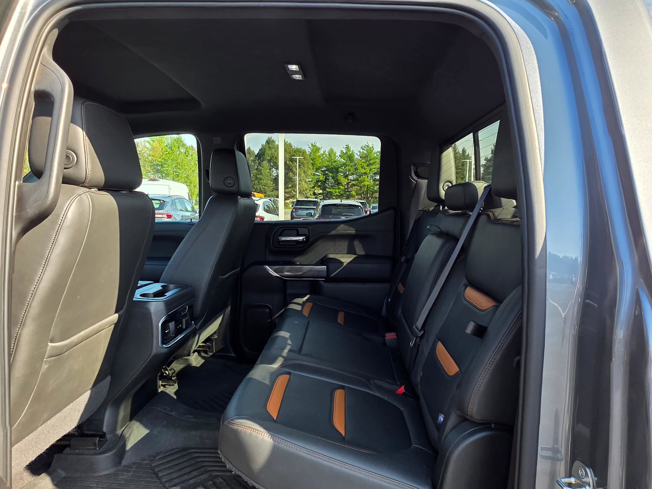 Used 2020 GMC Sierra 1500 AT4 w/ AT4 Premium Package AWD/4WD image 9