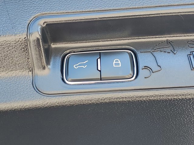 Certified 2025 Ford Explorer ST image 13