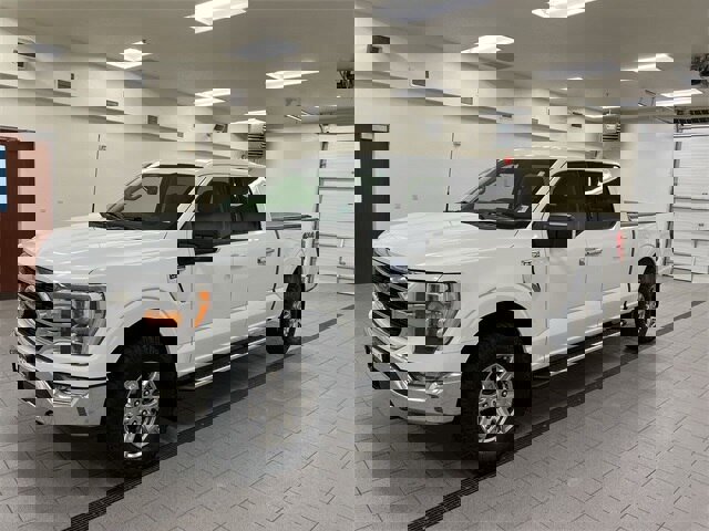 Certified 2022 Ford F150 XLT w/ Equipment Group 302A High image 4