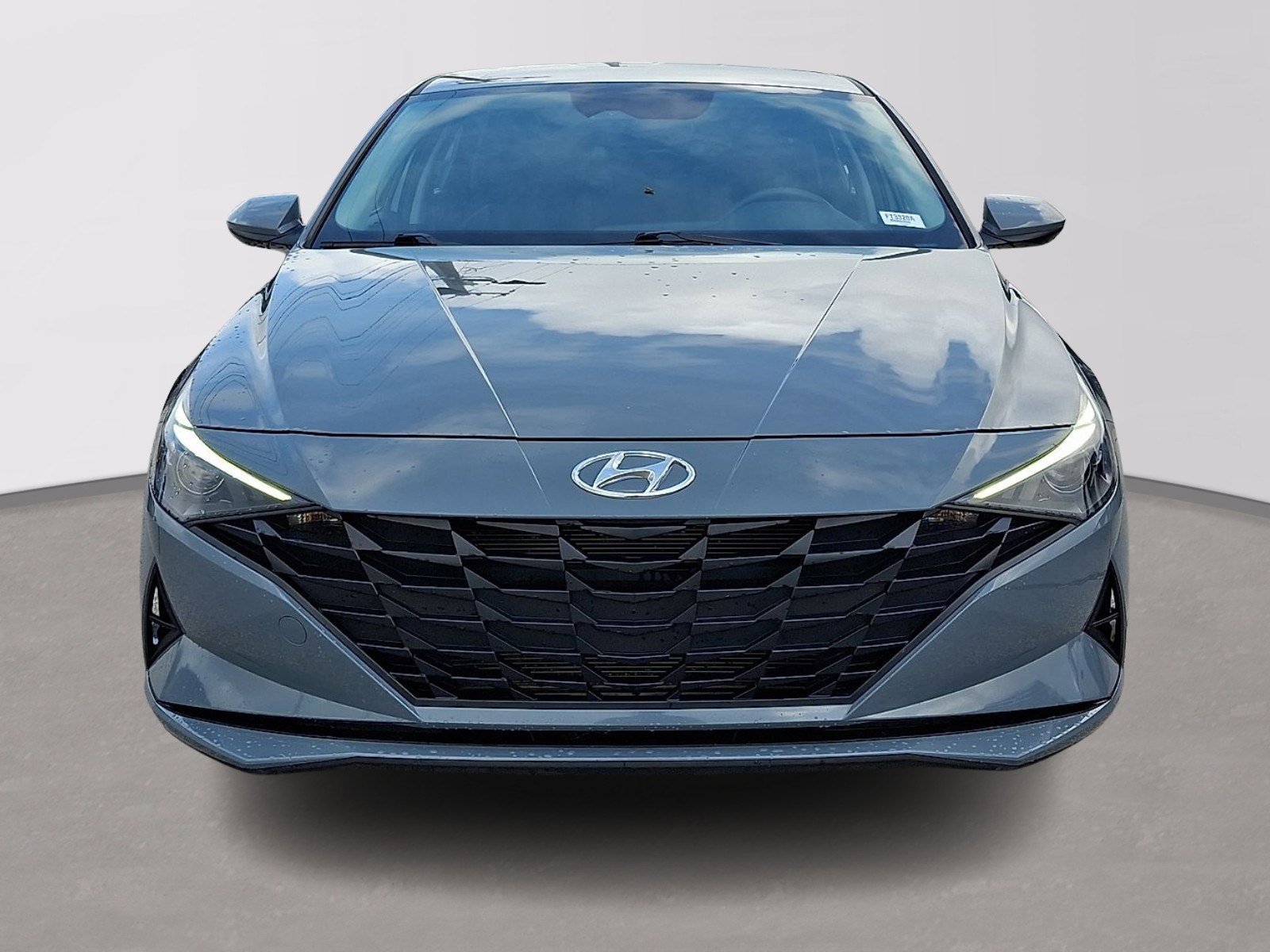 Used 2022 Hyundai Elantra SE FWD image 2