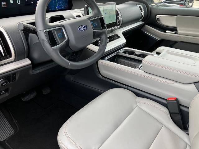 Certified 2025 Ford Expedition Max Active AWD/4WD image 36