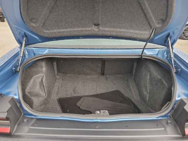 Used 2022 Dodge Challenger R/T Scat Pack w/ Shaker Package RWD image 8