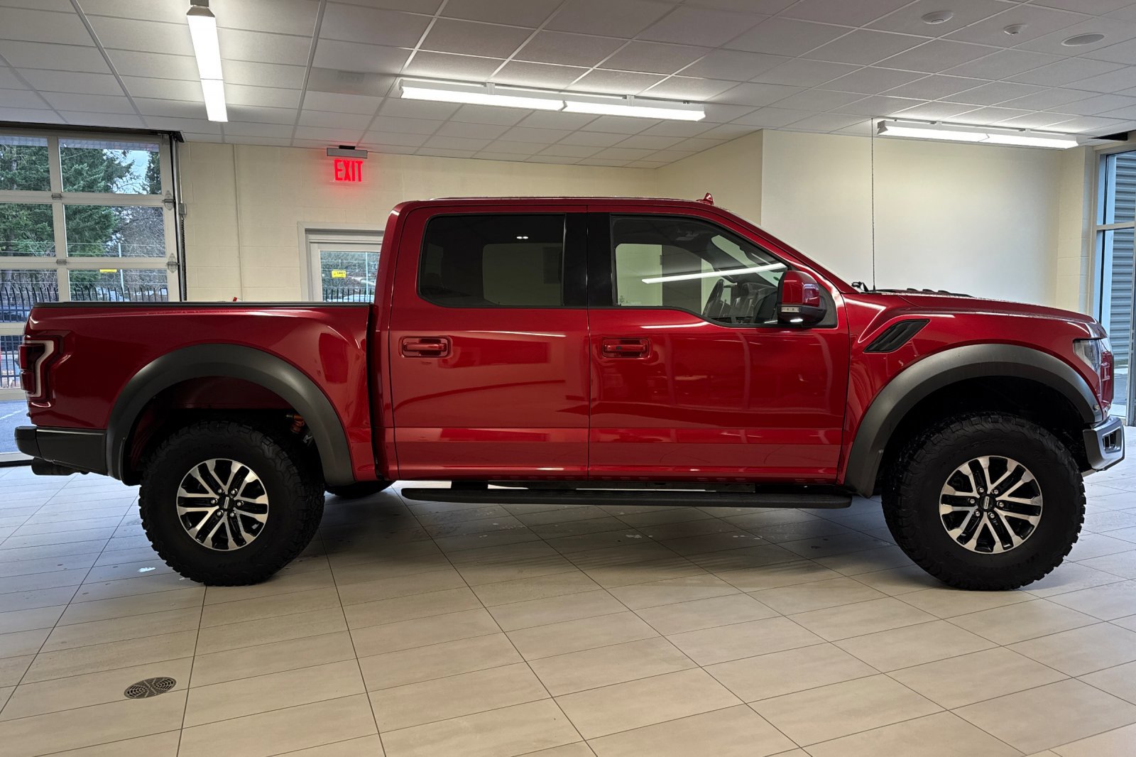 Certified 2020 Ford F150 Raptor w/ Equipment Group 802A Luxury image 3