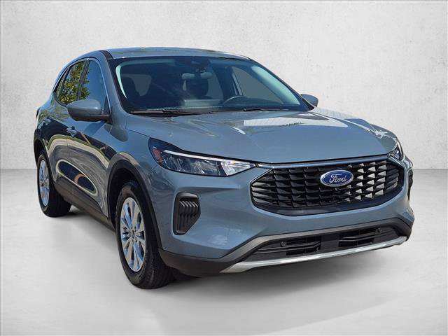 Certified 2023 Ford Escape Active w/ Tech Pack #2 FWD image 3