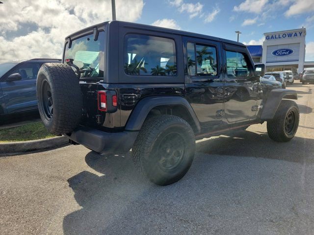 Used 2018 Jeep Wrangler Unlimited Sport image 4