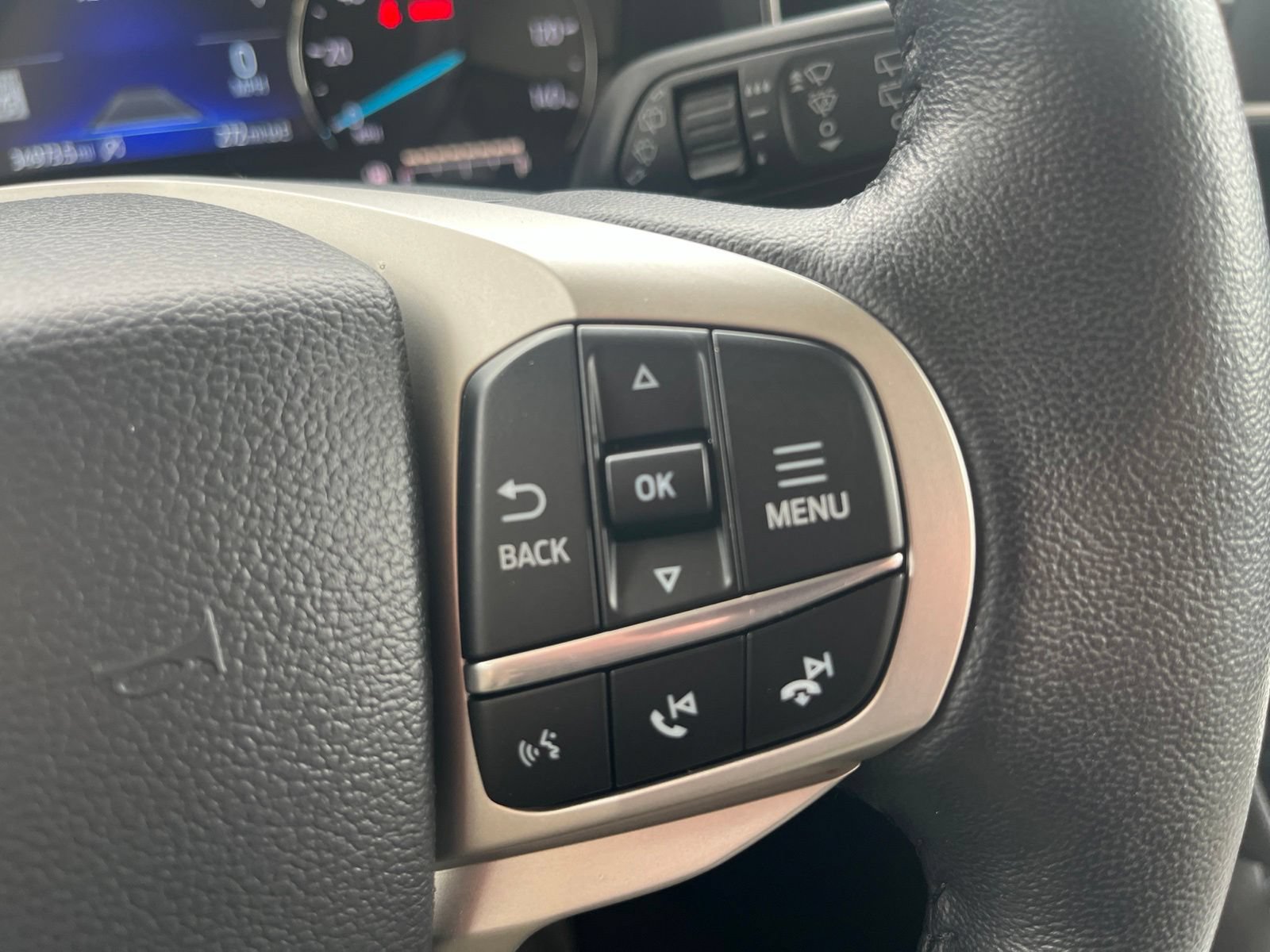 Certified 2024 Ford Explorer Limited w/ Limited Technology Package AWD/4WD image 25