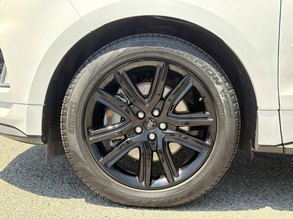 Certified 2022 Ford Edge ST-Line w/ Class II Trailer Tow Package AWD/4WD image 28