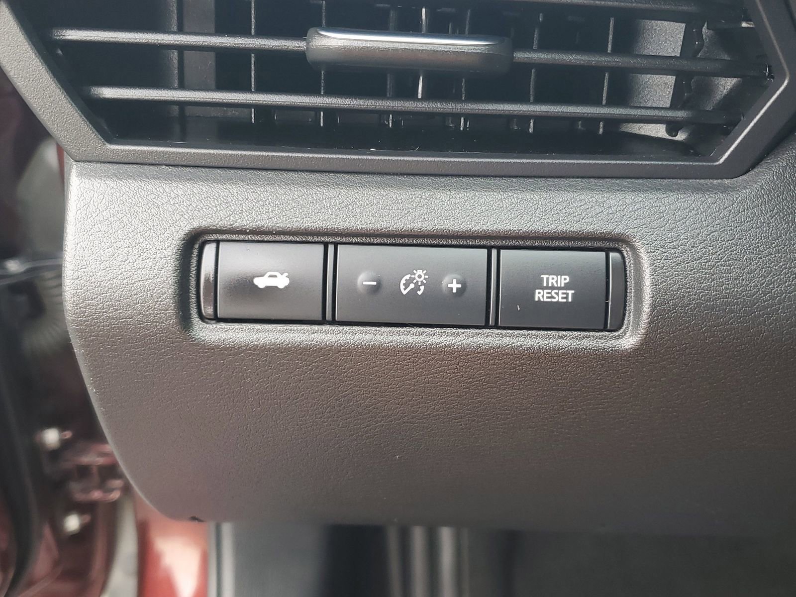 Used 2025 Nissan Altima 2.5 SV image 27