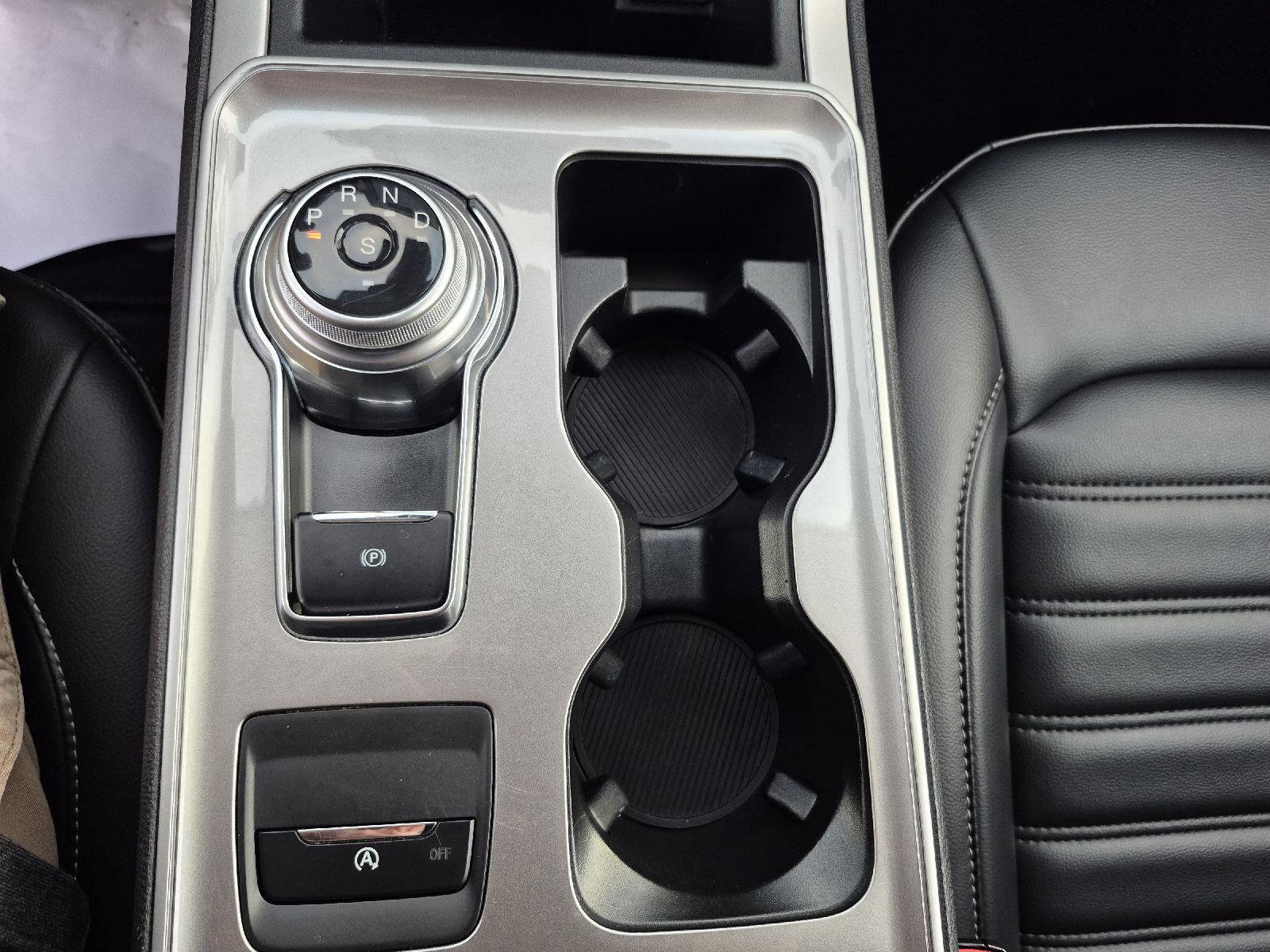 Certified 2024 Ford Edge SEL image 17