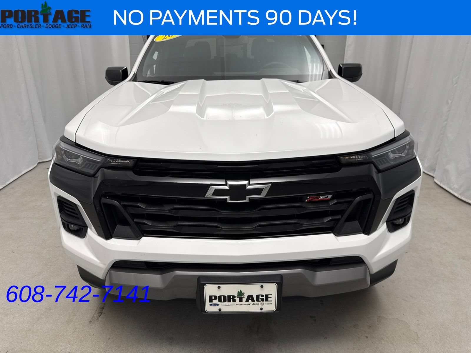 Used 2024 Chevrolet Colorado Z71 w/ Z71 Convenience Package 2 AWD/4WD image 8