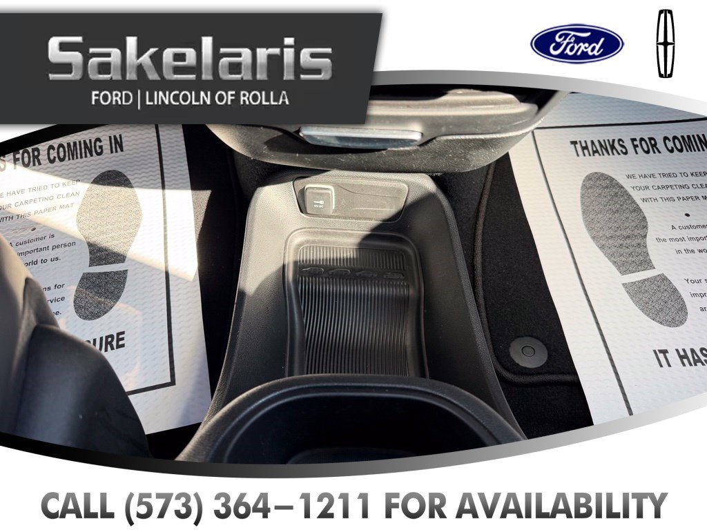 Used 2025 Chrysler Pacifica Select FWD image 28