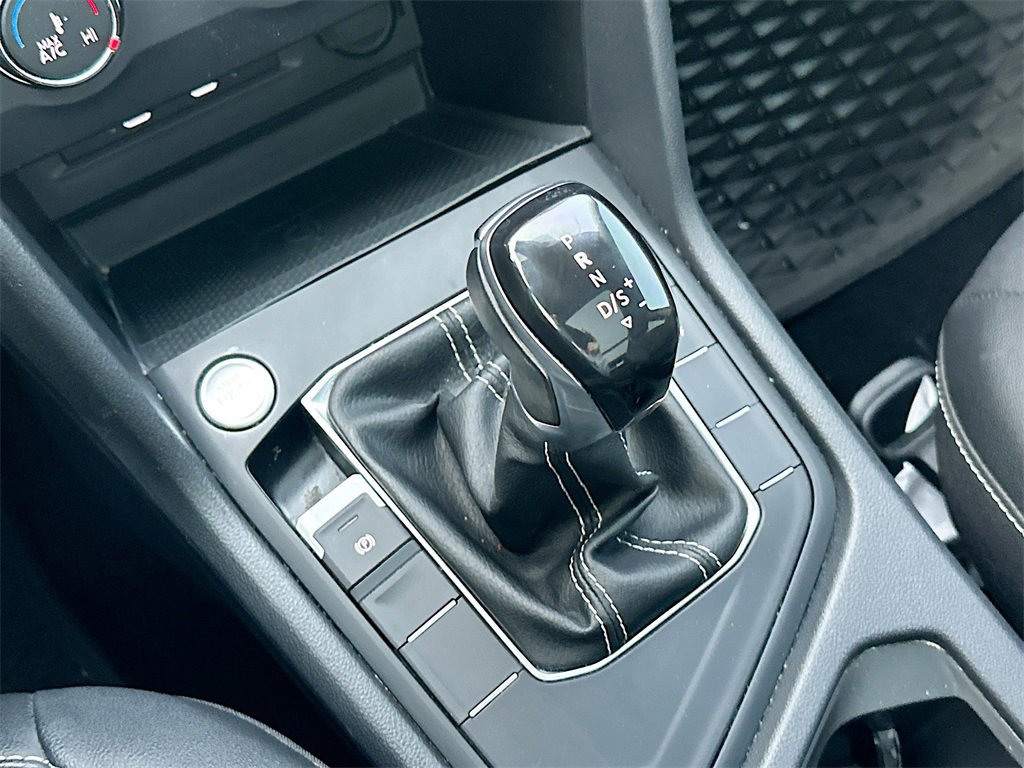 Used 2022 Volkswagen Taos SE w/ Panoramic Sunroof Package image 22