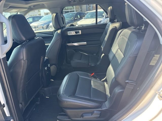 Certified 2023 Ford Explorer Limited w/ Limited Technology Package image 14