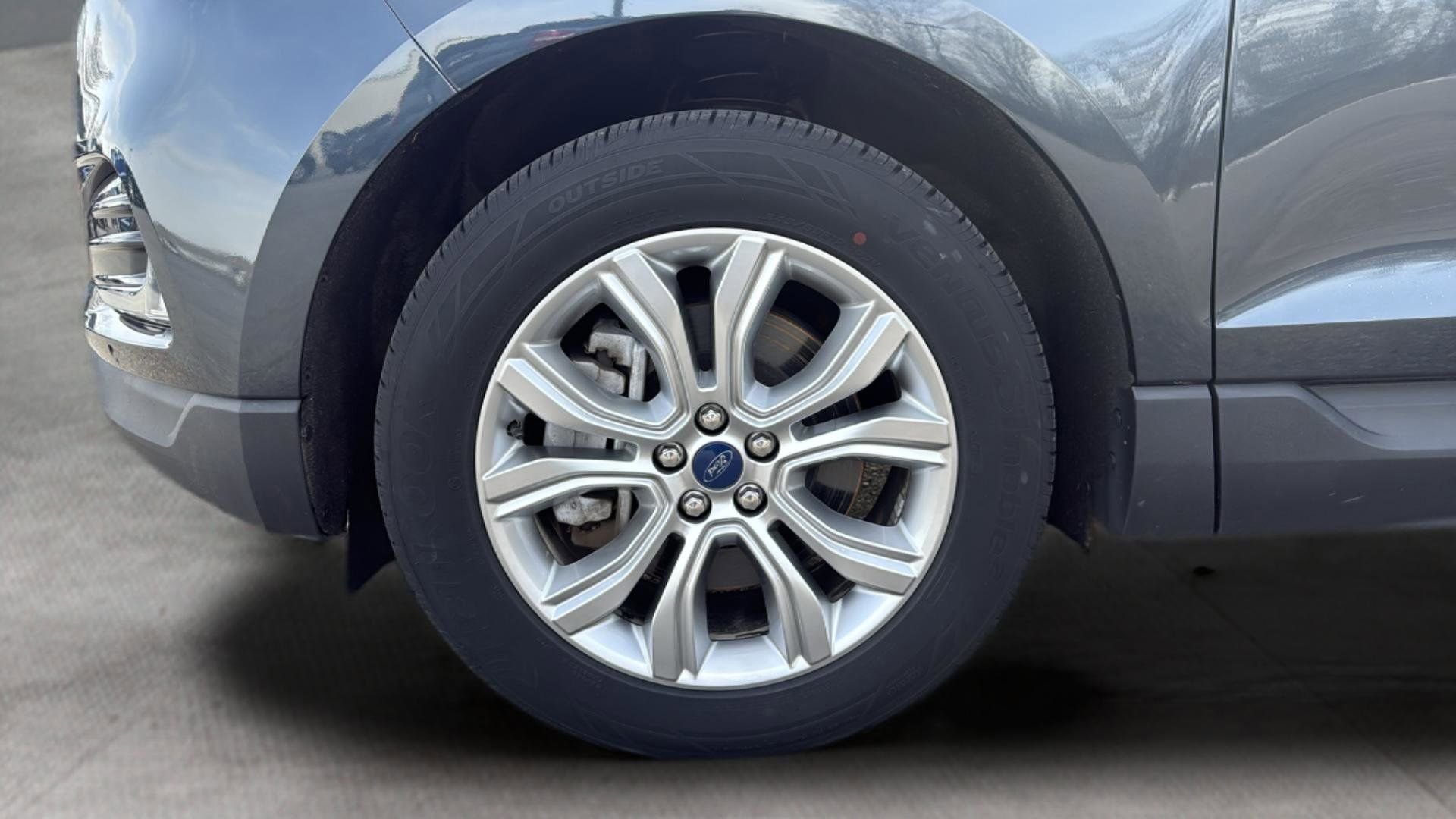 Certified 2022 Ford Edge Titanium AWD/4WD image 22
