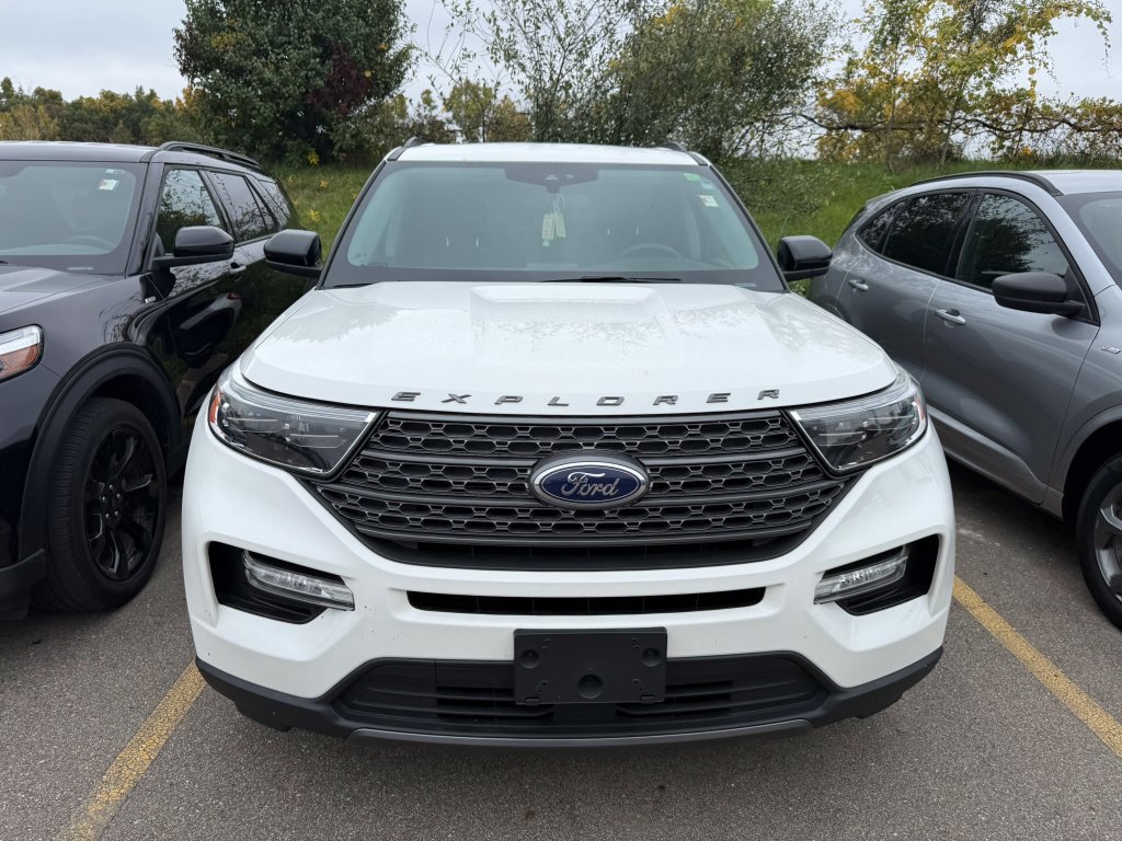 Certified 2023 Ford Explorer XLT w/ Equipment Group 202A AWD/4WD image 2