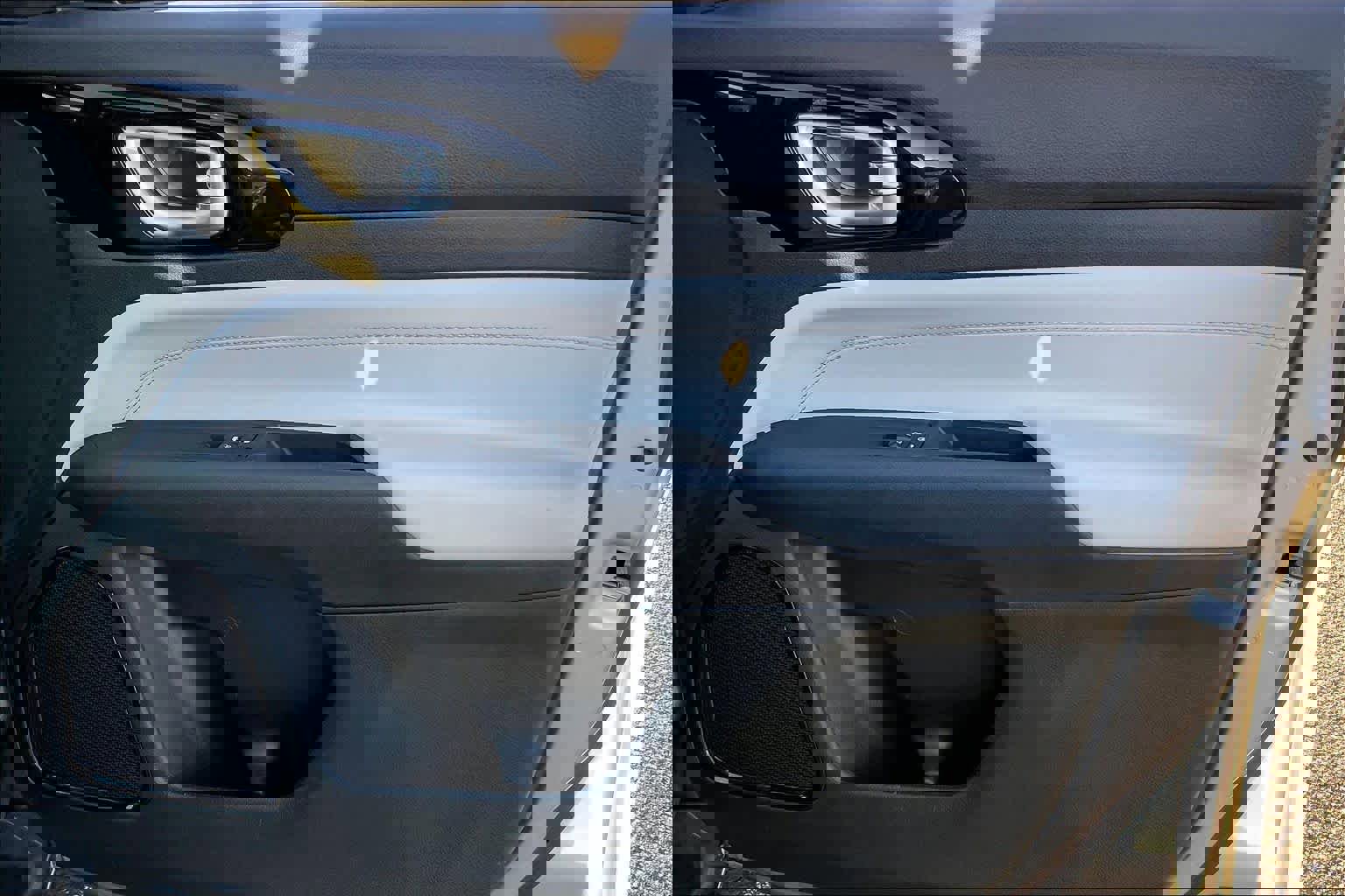 Used 2024 Jeep Compass Limited image 21