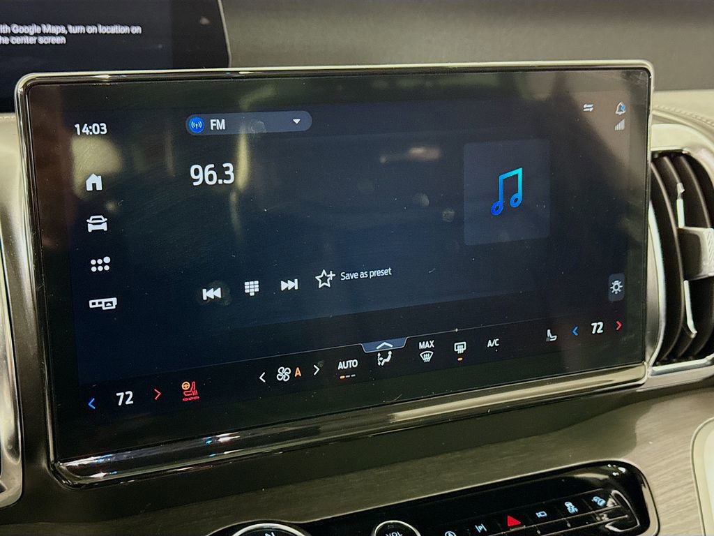 Certified 2025 Ford Expedition Max Platinum image 18