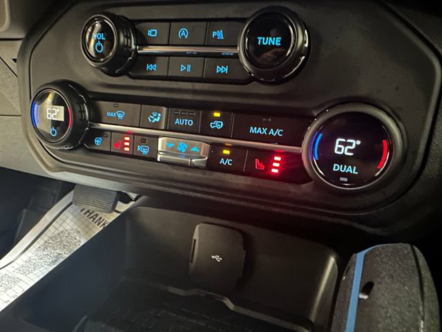 Certified 2024 Ford Bronco Wildtrak AWD/4WD image 11