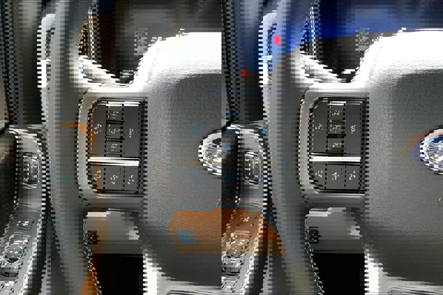 Certified 2026 Ford F350 Lariat w/ Chrome Package image 23