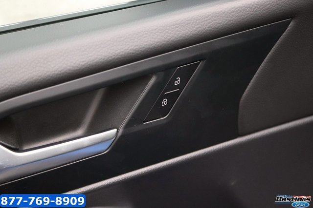 Used 2022 Volkswagen Jetta SE image 12