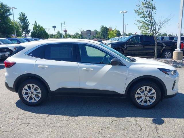 Certified 2024 Ford Escape Active AWD/4WD image 9