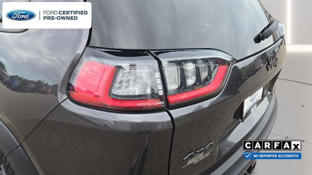 Used 2023 Jeep Cherokee Trailhawk w/ Trailer Tow Group AWD/4WD image 31