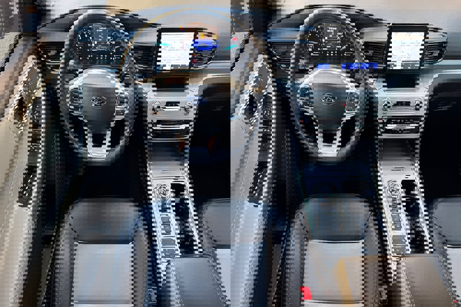 Certified 2022 Ford Explorer XLT w/ Equipment Group 202A image 15