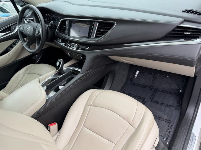 Used 2018 Buick Enclave Premium w/ Trailering Package AWD/4WD image 30