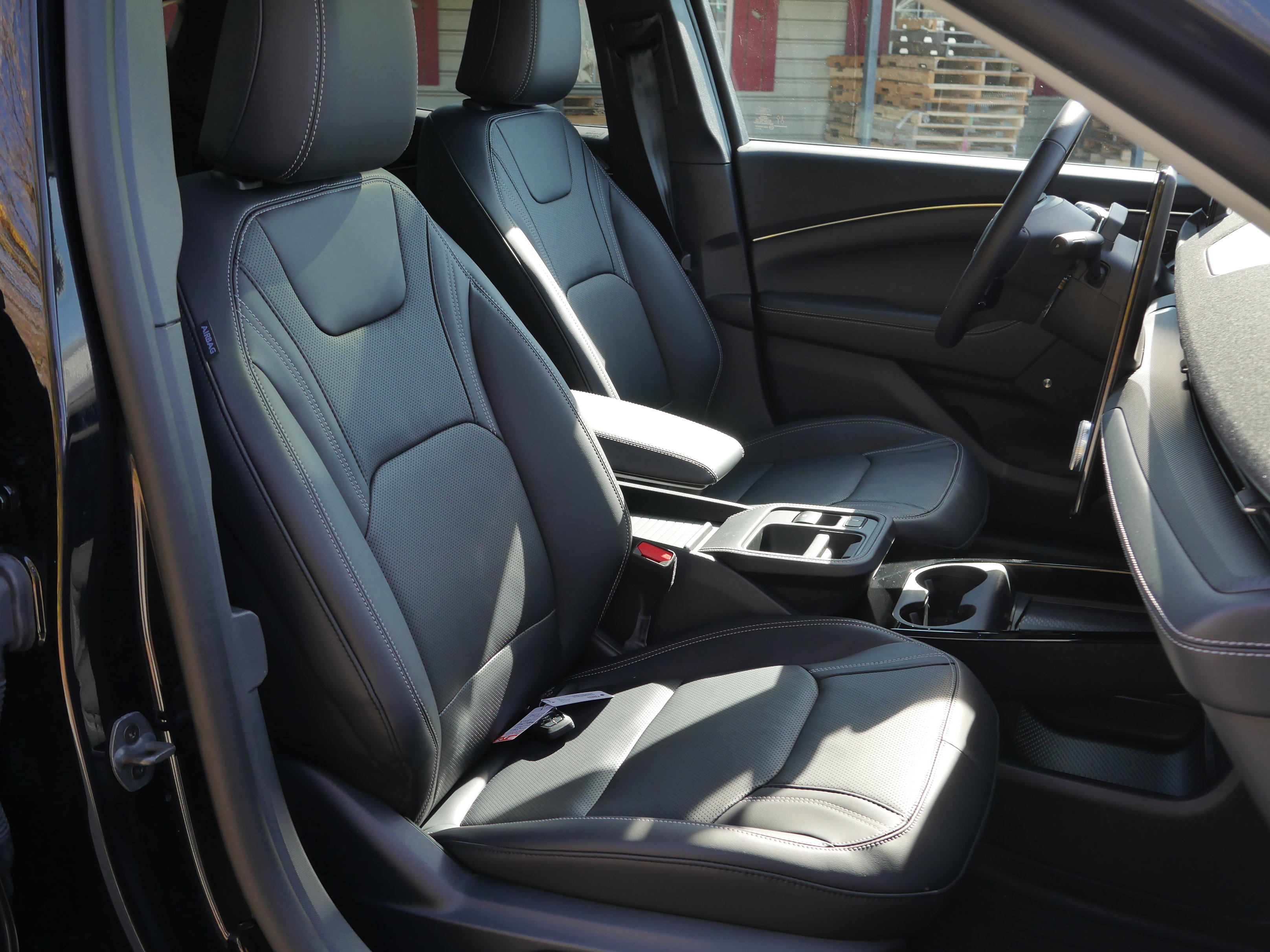 Certified 2025 Ford Mustang Mach-E Premium w/ Interior Protection Package AWD/4WD image 32