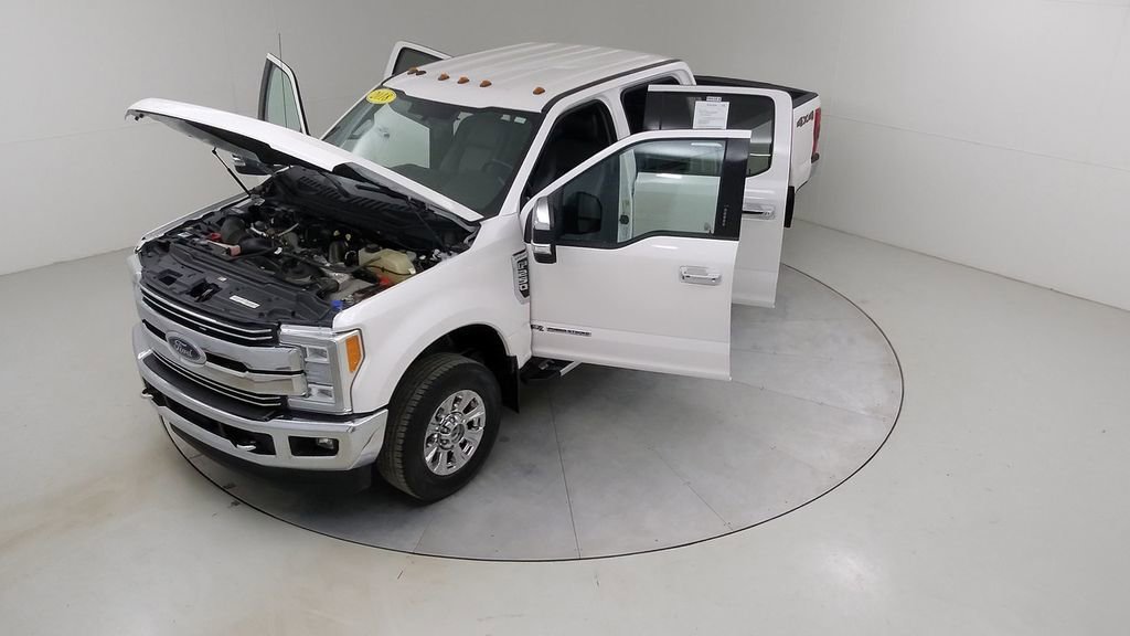 Certified 2018 Ford F250 Lariat w/ Chrome Package image 59