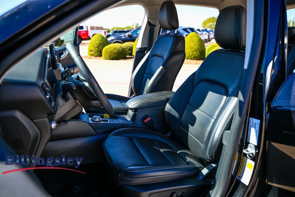 Certified 2021 Ford Escape Titanium image 10