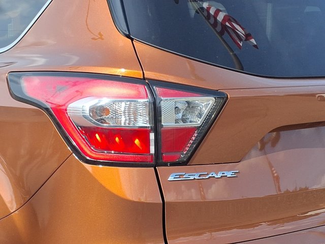 Certified 2017 Ford Escape SE w/ Equipment Group 201A FWD image 20