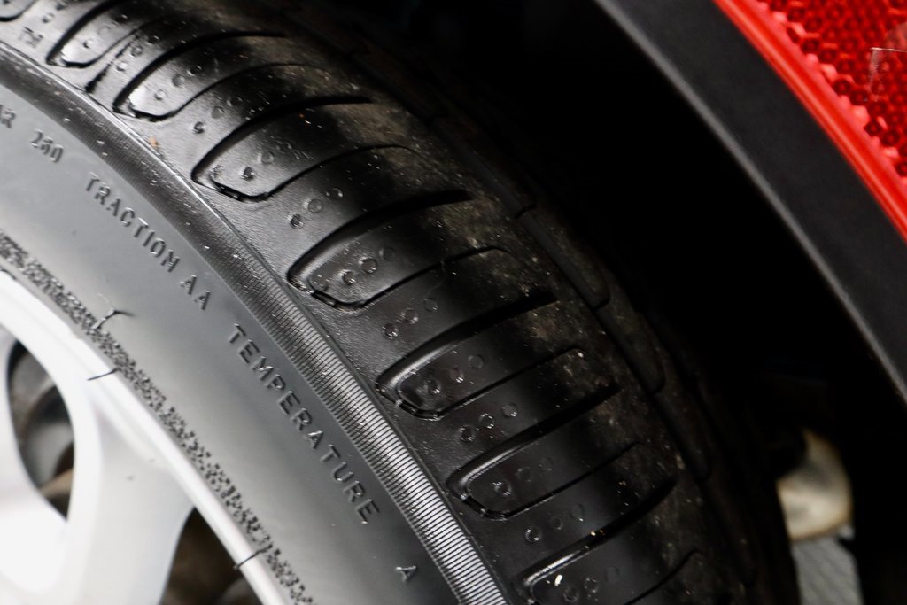 Used 2019 MINI Cooper 4-Door Hardtop w/ Signature Upholstery Package image 20