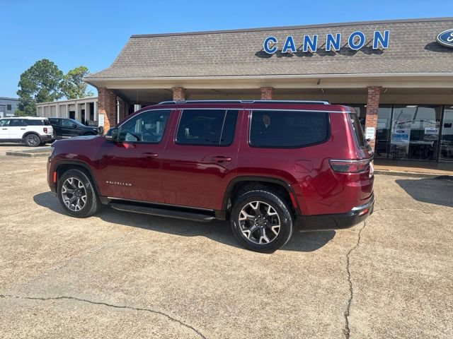 Used 2024 Jeep Wagoneer Series III AWD/4WD image 3