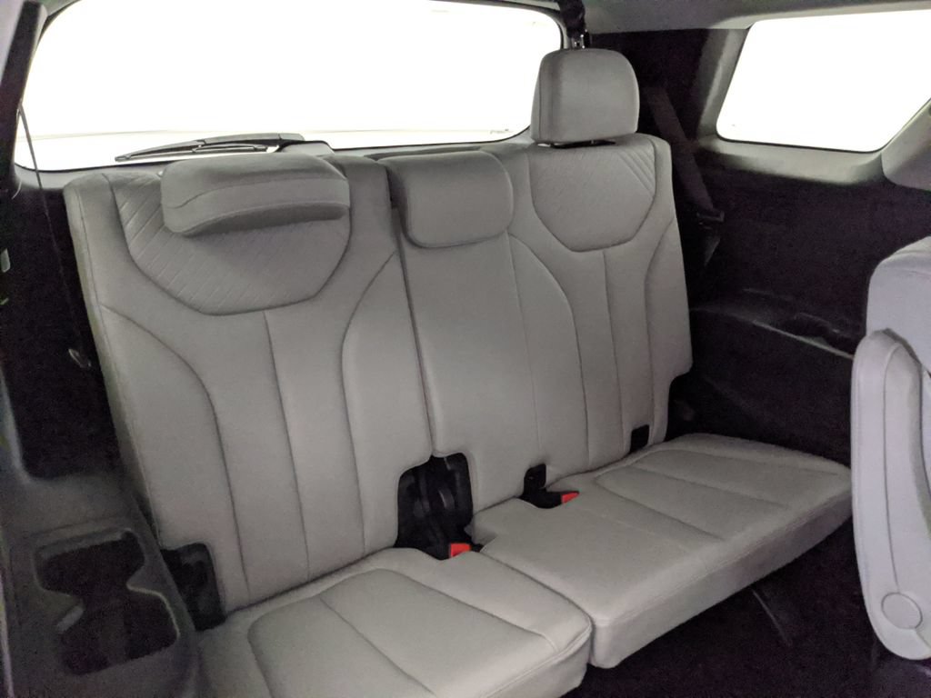 Used 2024 Hyundai Palisade SEL w/ Premium Package AWD/4WD image 21