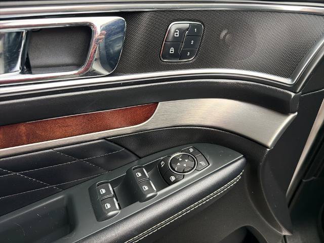 Certified 2018 Ford Explorer Platinum AWD/4WD image 18