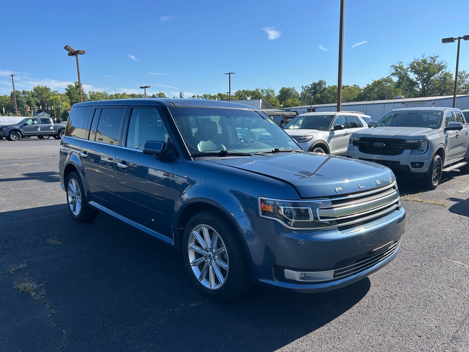 Certified 2019 Ford Flex Limited AWD/4WD image 3
