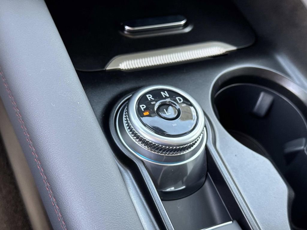 Certified 2025 Ford Explorer Active w/ Active Comfort Package image 15