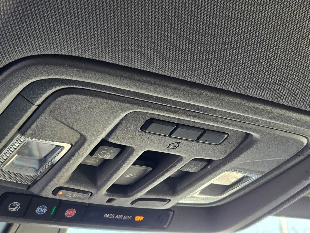 Used 2019 Chevrolet Silverado 1500 RST image 29