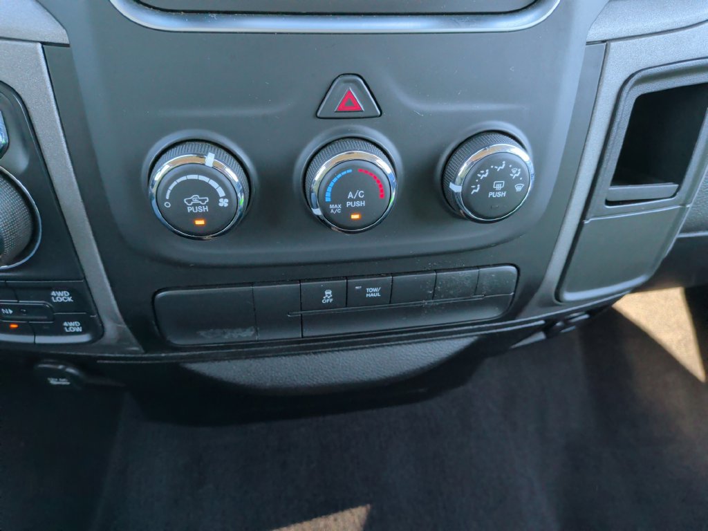 Used 2019 RAM 1500 Express AWD/4WD image 18